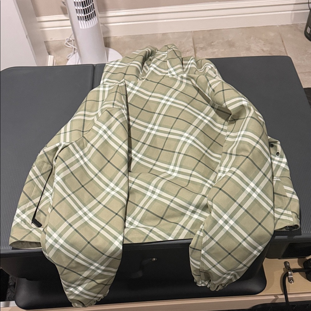 Burberry Green Plaid Utility Jacket - Picture 4 of 8